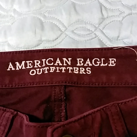 American Eagle Outfitters Super Stretch Maroon Jeggings - Picture 2 of 6
